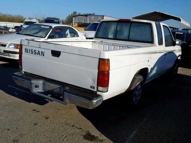 1N6SD16S5VC359066 - 1997 NISSAN TRUCK KING WHITE photo 4