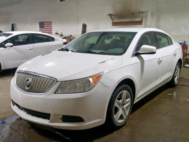 1G4GB5EGXAF188533 - 2010 BUICK LACROSSE C WHITE photo 2