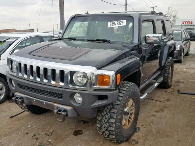 5GTDN136268176690 - 2006 HUMMER H3 BLACK photo 2