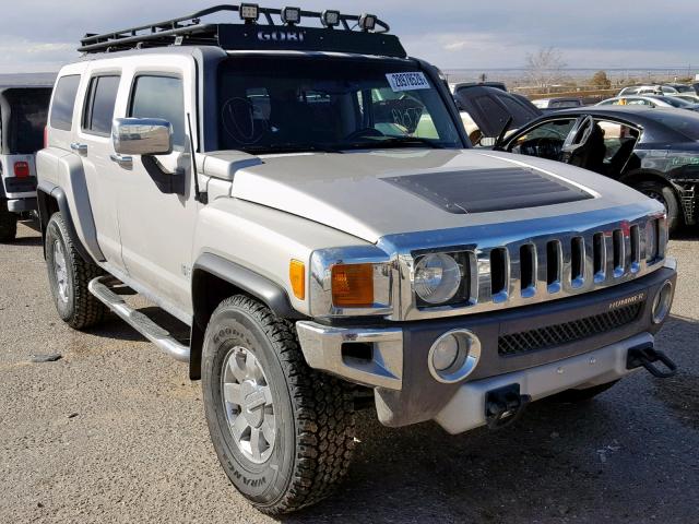 5GTEN13E788109338 - 2008 HUMMER H3 SILVER photo 1