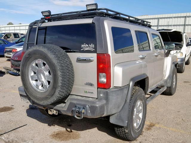 5GTEN13E788109338 - 2008 HUMMER H3 SILVER photo 4