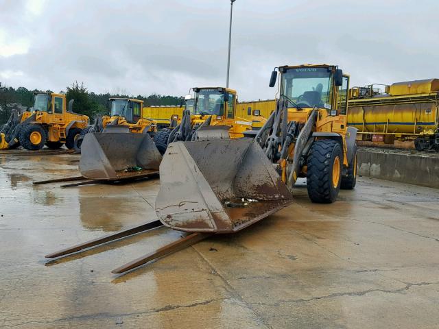 L90EV67319 - 1999 VOLVO FORKS YELLOW photo 2