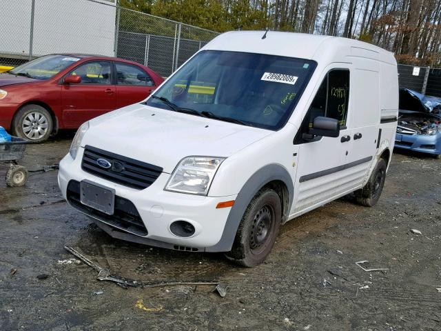 NM0LS7DN1BT057974 - 2011 FORD TRANSIT CO WHITE photo 2