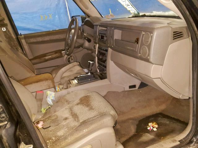 1J8HG48K86C337785 - 2006 JEEP COMMANDER BLACK photo 5