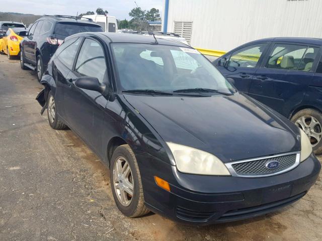 3FAFP31N55R115045 - 2005 FORD FOCUS ZX3 BLACK photo 1