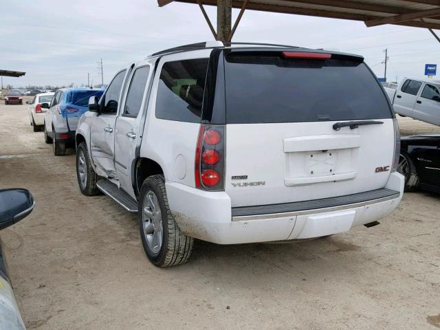 1GKFK03299R198866 - 2009 GMC YUKON DENA WHITE photo 3