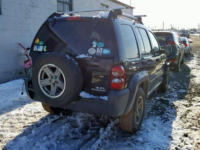 1J4GL38K75W632893 - 2005 JEEP LIBERTY RE BLACK photo 4