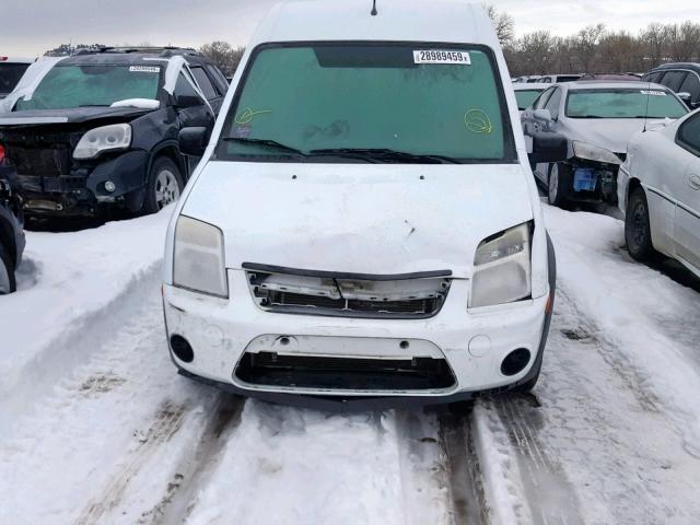 NM0KS9BN8AT017593 - 2010 FORD TRANSIT CO WHITE photo 9