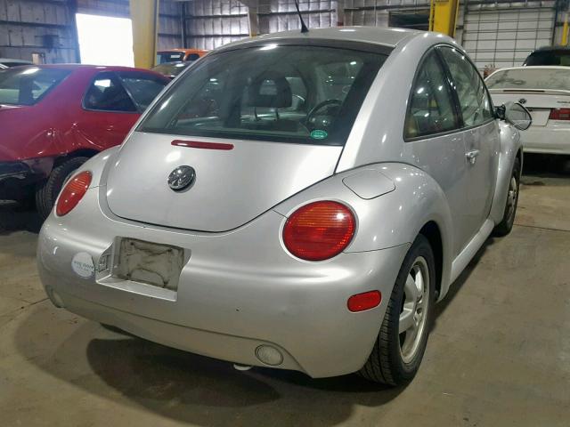 3VWCC21C41M404939 - 2001 VOLKSWAGEN NEW BEETLE Silber Foto 4