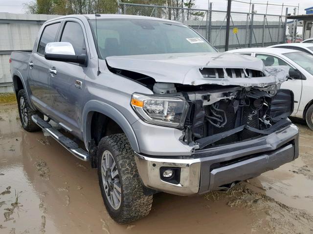 5TFAW5F18JX710224 - 2018 TOYOTA TUNDRA CRE GRAY photo 1