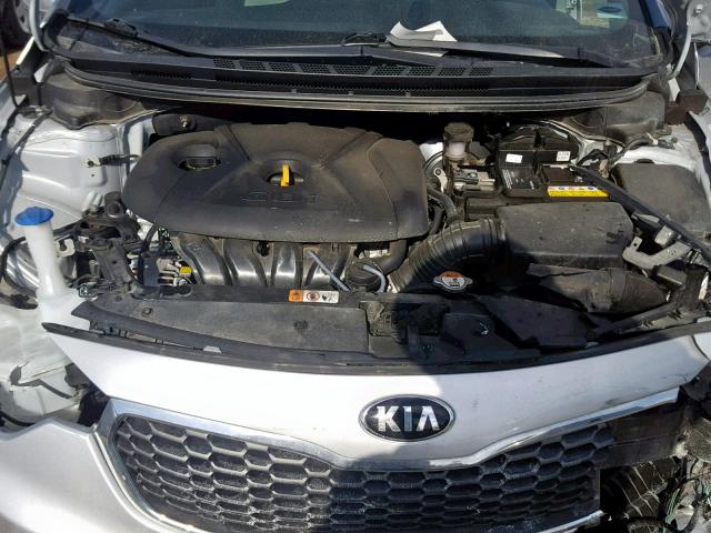 KNAFX4A80F5265589 - 2015 KIA FORTE EX SILVER photo 7