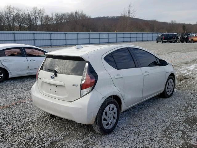 JTDKDTB39G1133186 - 2016 TOYOTA PRIUS C WHITE photo 4