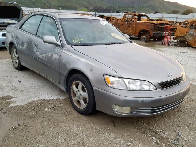 JT8BF28G2X0188498 - 1999 LEXUS ES 300 SILVER photo 1