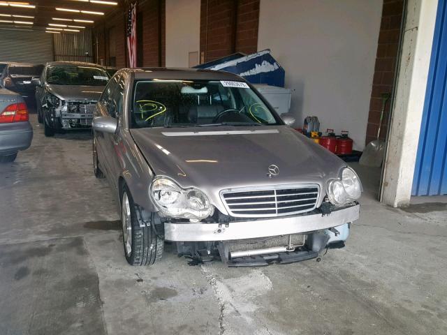 WDBRF52H67F861405 - 2007 MERCEDES-BENZ C 230 SILVER photo 1