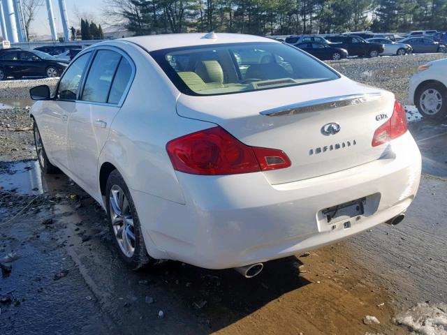 JNKCV61FX9M357646 - 2009 INFINITI G37 WHITE photo 3