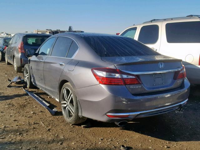 1HGCR2F53HA070696 - 2017 HONDA ACCORD SPO GRAY photo 3