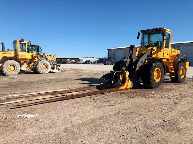 L90EV71117 - 2006 VOLVO L90E YELLOW photo 2