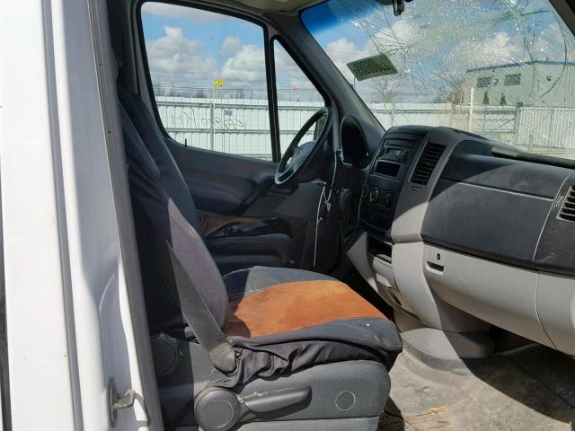 WD3BE7CC2C5691302 - 2012 MERCEDES-BENZ SPRINTER 2 WHITE photo 5