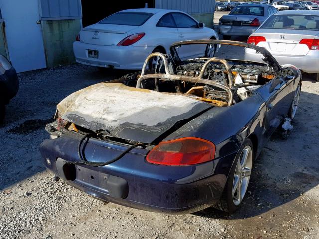 WP0CA2988YU621084 - 2000 PORSCHE BOXSTER BLUE photo 4