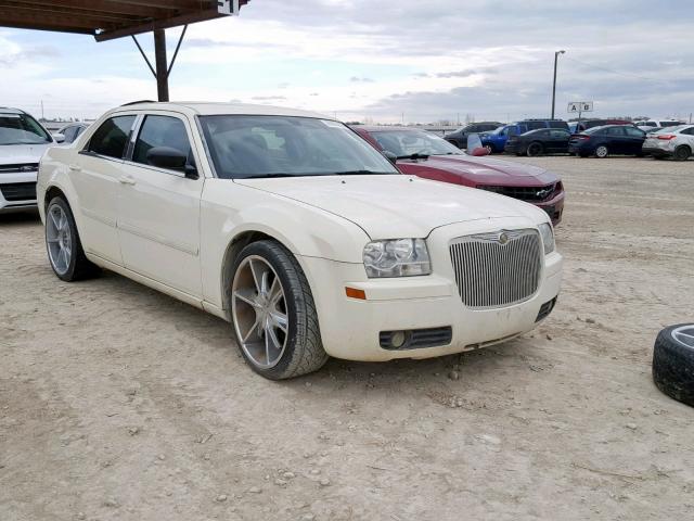 2C3JA43R25H604126 - 2005 CHRYSLER 300 WHITE photo 1