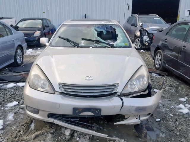 JTHBF30G020086109 - 2002 LEXUS ES 300 SILVER photo 9