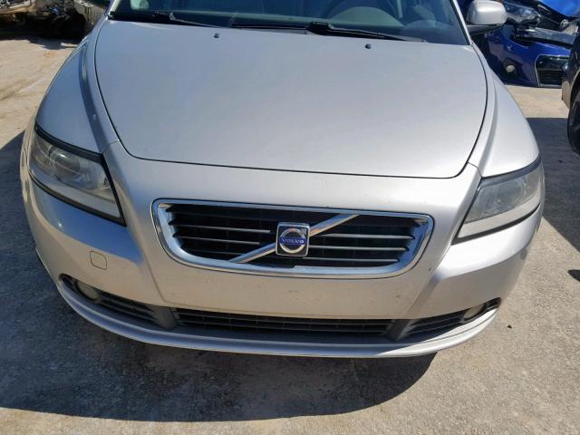 YV1382MS2A2488297 - 2010 VOLVO S40 2.4I SILVER photo 9