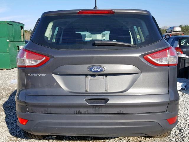 1FMCU0F70GUA43550 - 2016 FORD ESCAPE S GRAY photo 9