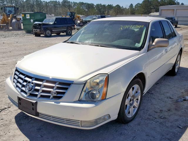 1G6KD57Y67U174442 - 2007 CADILLAC DTS WHITE photo 2