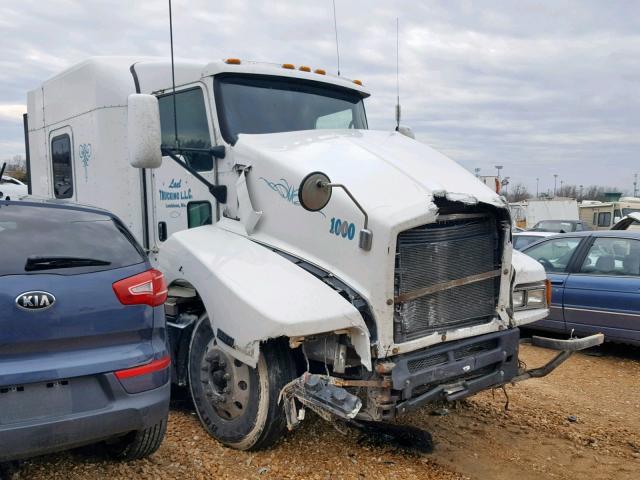 1XKADB9X86J110774 - 2006 KENWORTH CONSTRUCTI WHITE photo 2