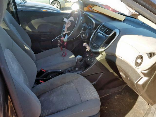 1G1JB5SH0H4132574 - 2017 CHEVROLET SONIC LS GRAY photo 5