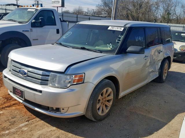 2FMGK5BC5CBD19146 - 2012 FORD FLEX SE SILVER photo 2