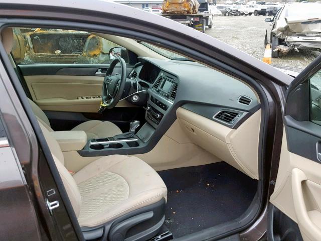 5NPE34AF7FH113575 - 2015 HYUNDAI SONATA SPO BROWN photo 5