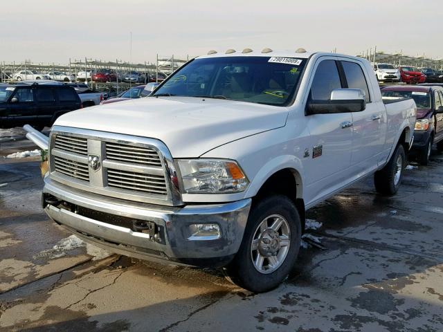 3D7UT2HL9BG629411 - 2011 DODGE RAM 2500 WHITE photo 2