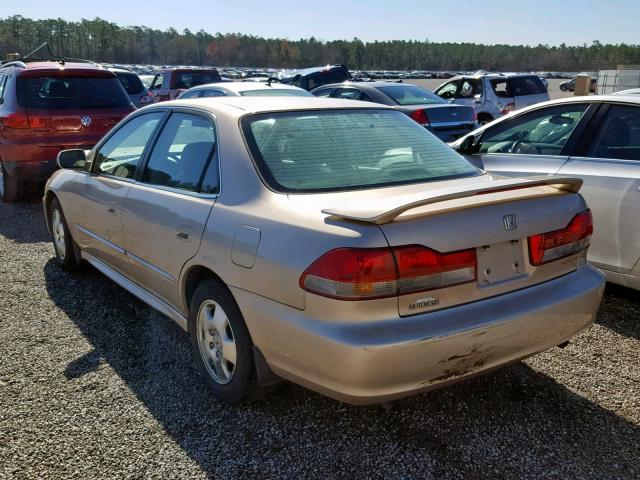 1HGCG16572A061796 - 2002 HONDA ACCORD EX GOLD photo 3