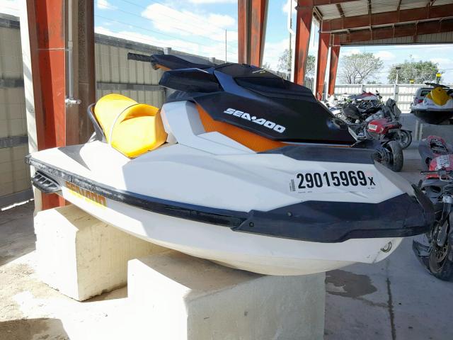 YDV23235B515 - 2015 YAMAHA JETSKI ORANGE photo 1