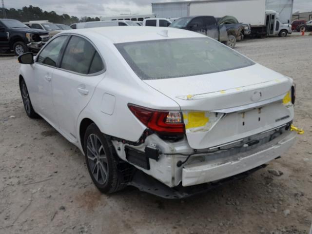 JTHBW1GGXG2104007 - 2016 LEXUS ES 300H WHITE photo 3