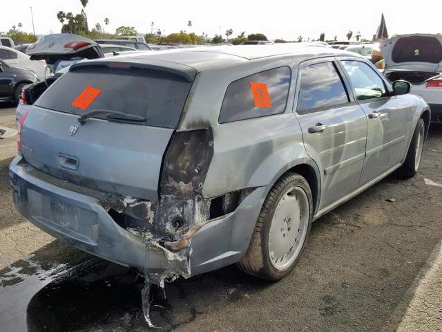 2D4FV47T66H213576 - 2006 DODGE MAGNUM SE GRAY photo 4