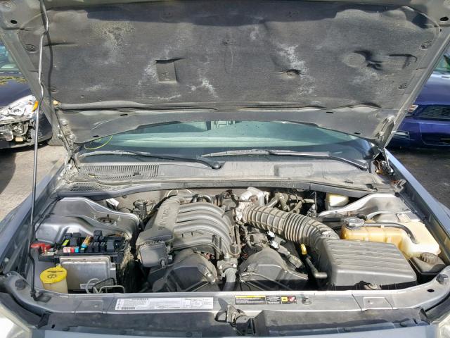 2D4FV47T66H213576 - 2006 DODGE MAGNUM SE GRAY photo 7