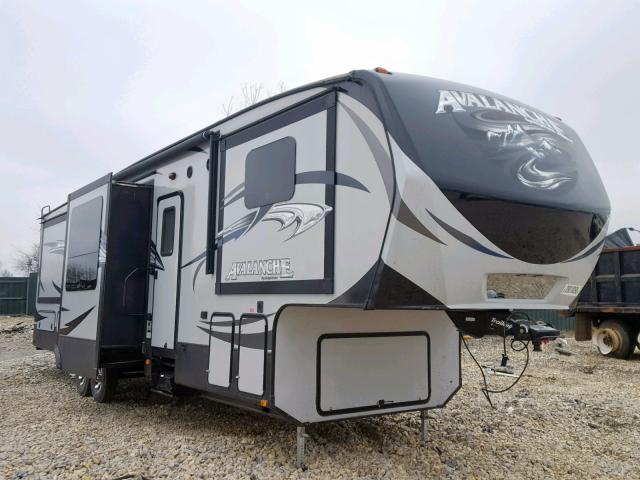 4YDF38026FE760475 - 2015 KEYSTONE AVALANCHE GRAY photo 1