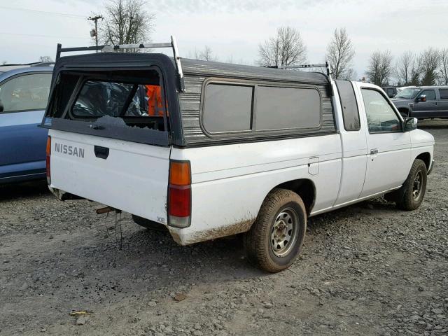 1N6SD16S9SC416669 - 1995 NISSAN TRUCK KING WHITE photo 4