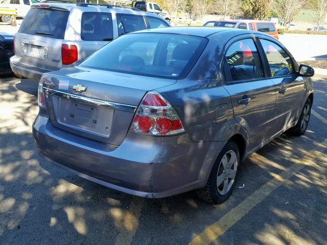 KL1TD56E39B373026 - 2009 CHEVROLET AVEO LS SILVER photo 4