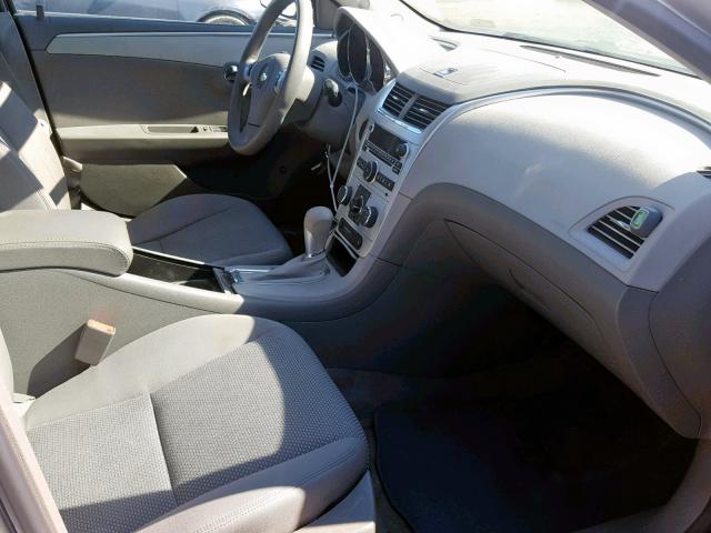 1G1ZB5E09CF153364 - 2012 CHEVROLET MALIBU LS SILVER photo 5