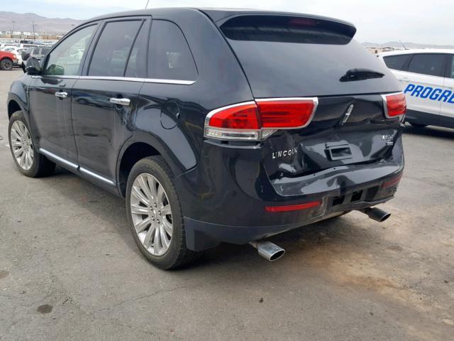 2LMDJ8JK7FBL31792 - 2015 LINCOLN MKX BLACK photo 3