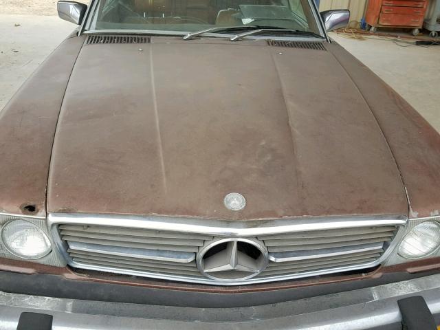 10702412024255 - 1979 MERCEDES-BENZ SLC 450 BROWN photo 7