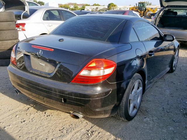 WDBWK56F35F073492 - 2005 MERCEDES-BENZ SLK 350 BLACK photo 4