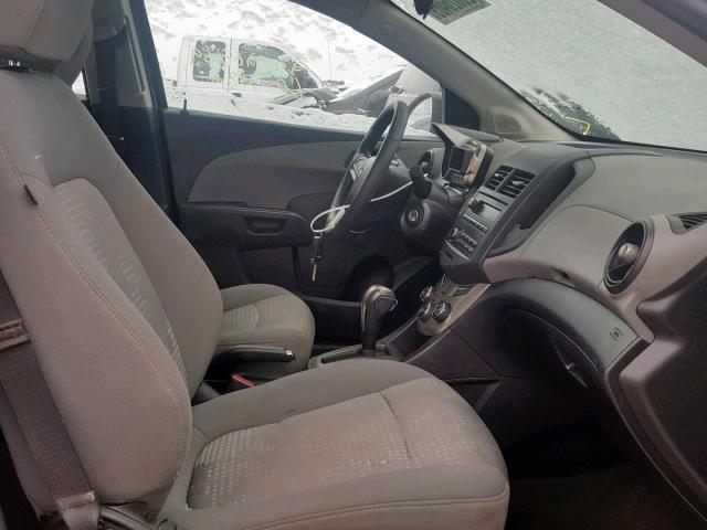 1G1JA6SH6C4193798 - 2012 CHEVROLET SONIC LS 黑色 照片 5