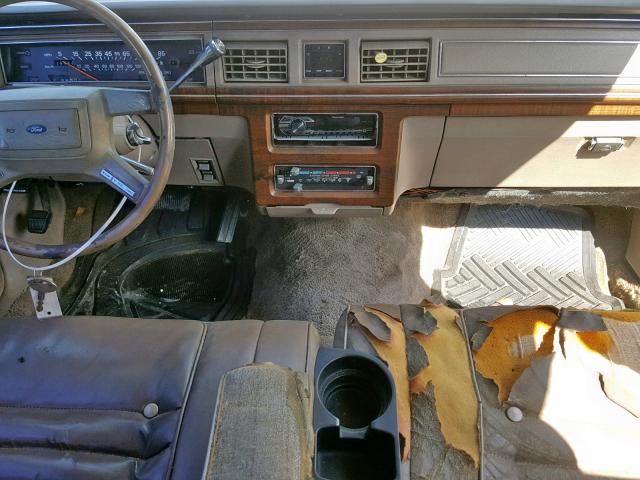 2FABP79F7KX105147 - 1989 FORD CROWN VICT CREAM photo 9