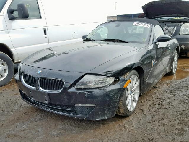 4USBU33566LW59191 - 2006 BMW Z4 3.0 BLUE photo 2