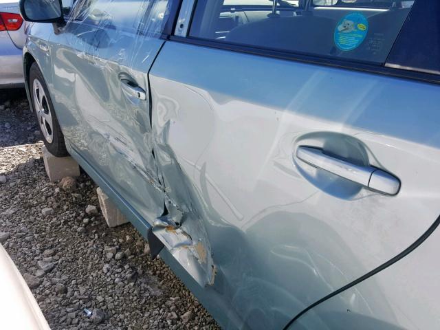 JTDKN3DU2D1631664 - 2013 TOYOTA PRIUS GREEN photo 9