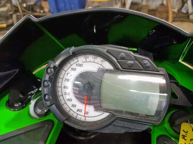 4UF17SNW2HT100824 - 2017 ARCTIC CAT SNOWMOBILE GREEN photo 8